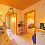 Апартаменты Haus Lindenkreuz Бад Кляйнкирххайм